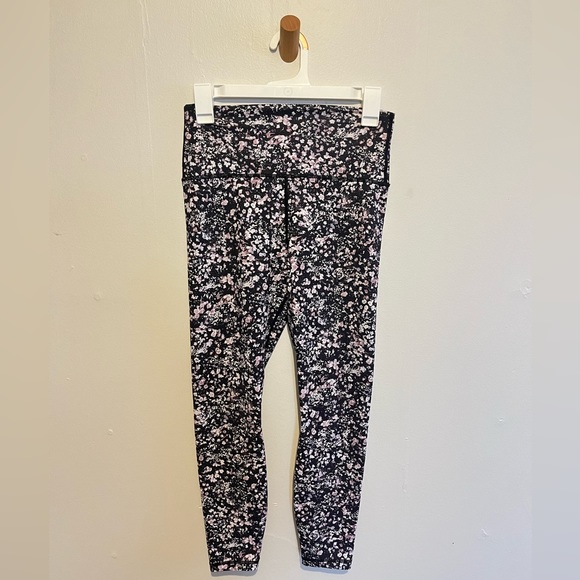 Lululemon Floral Wunder Under Leggings - Picture 3 of 5